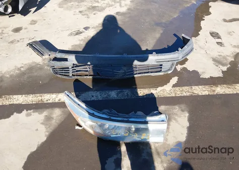 2016 Toyota Highlander Xle V6 z USA, uszkodzony, nr VIN 5TDKKRFH6GS148598